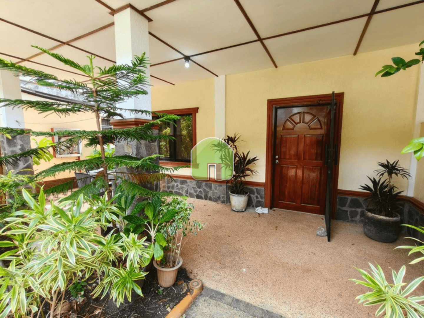 House & Lot in Tawala
