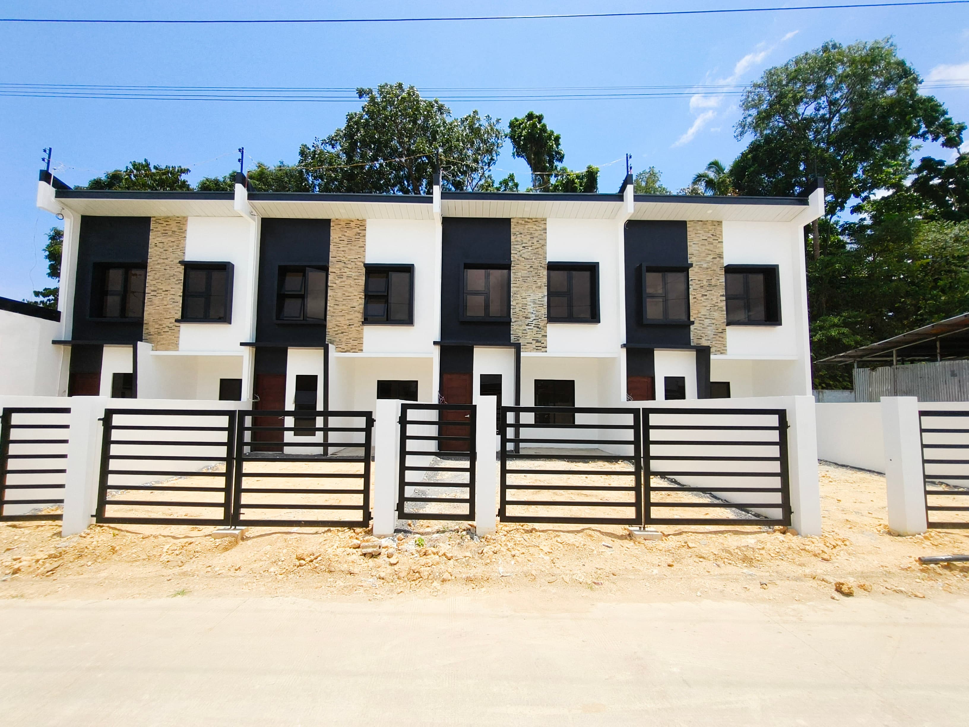 House & Lot in Libertad