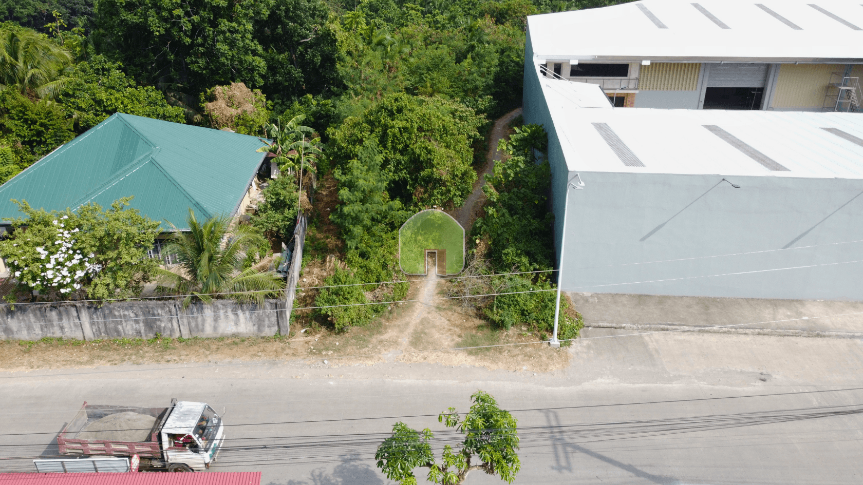 Land in Dampas District